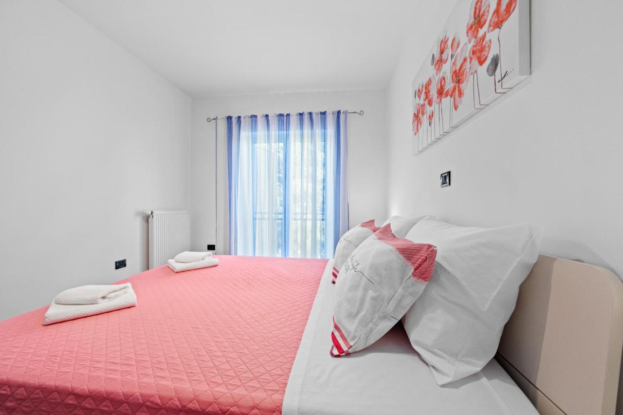 Feniks Fazana Apartman Exterior foto