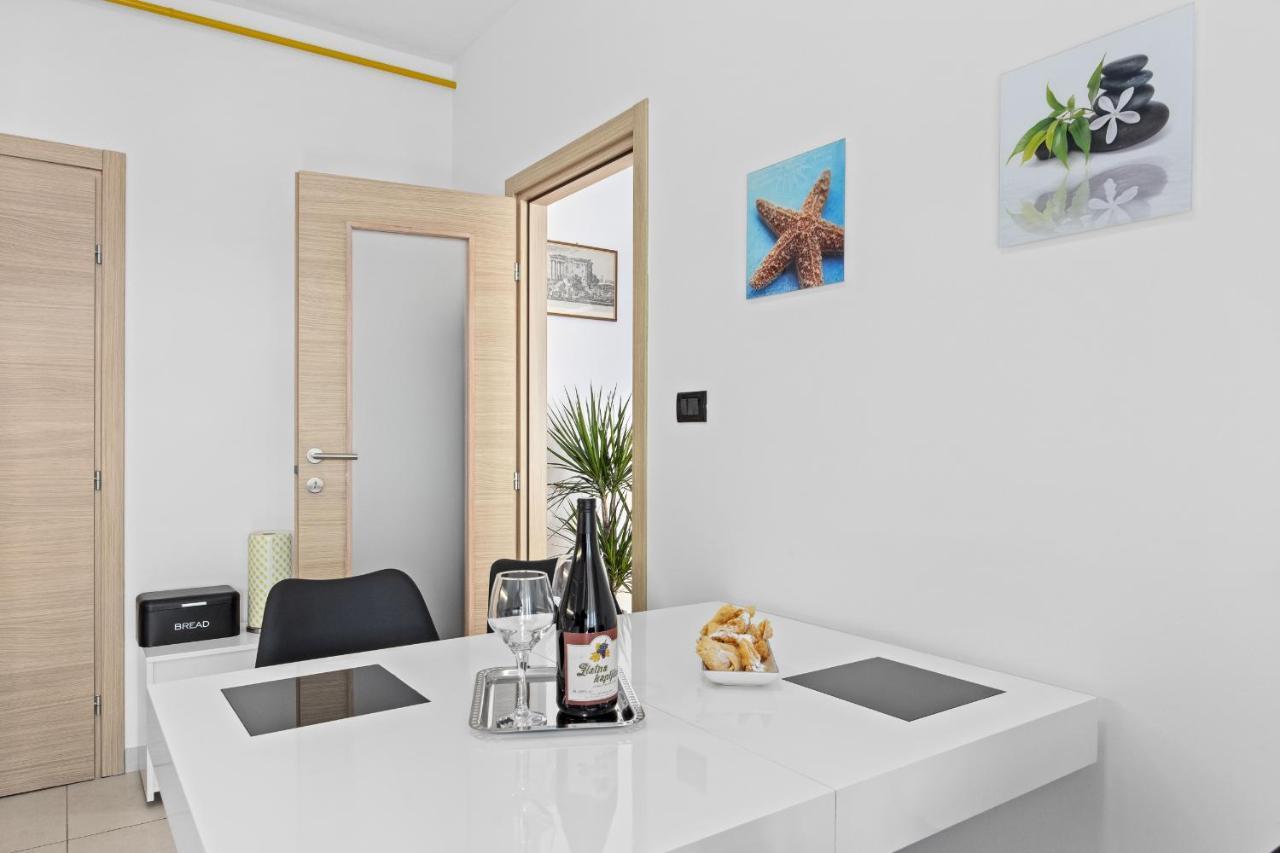 Feniks Fazana Apartman Exterior foto